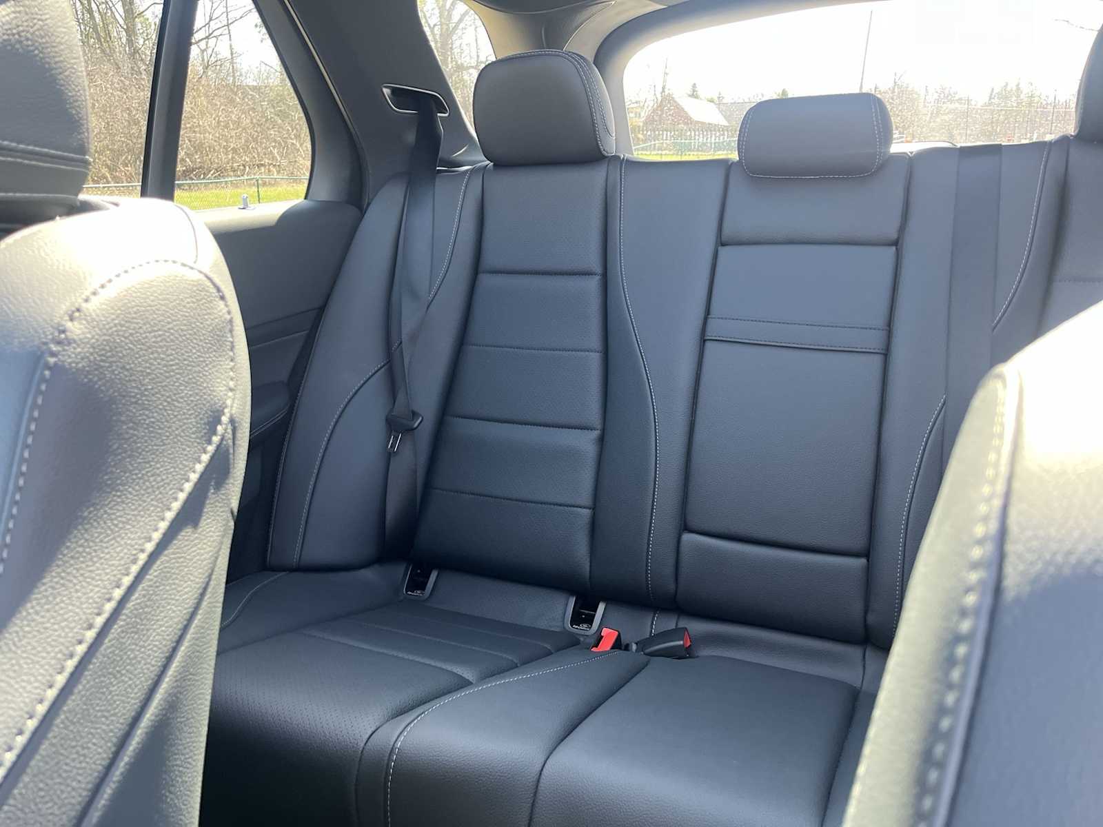 Thumbnail: 2026 Mercedes-Benz GLE - 35