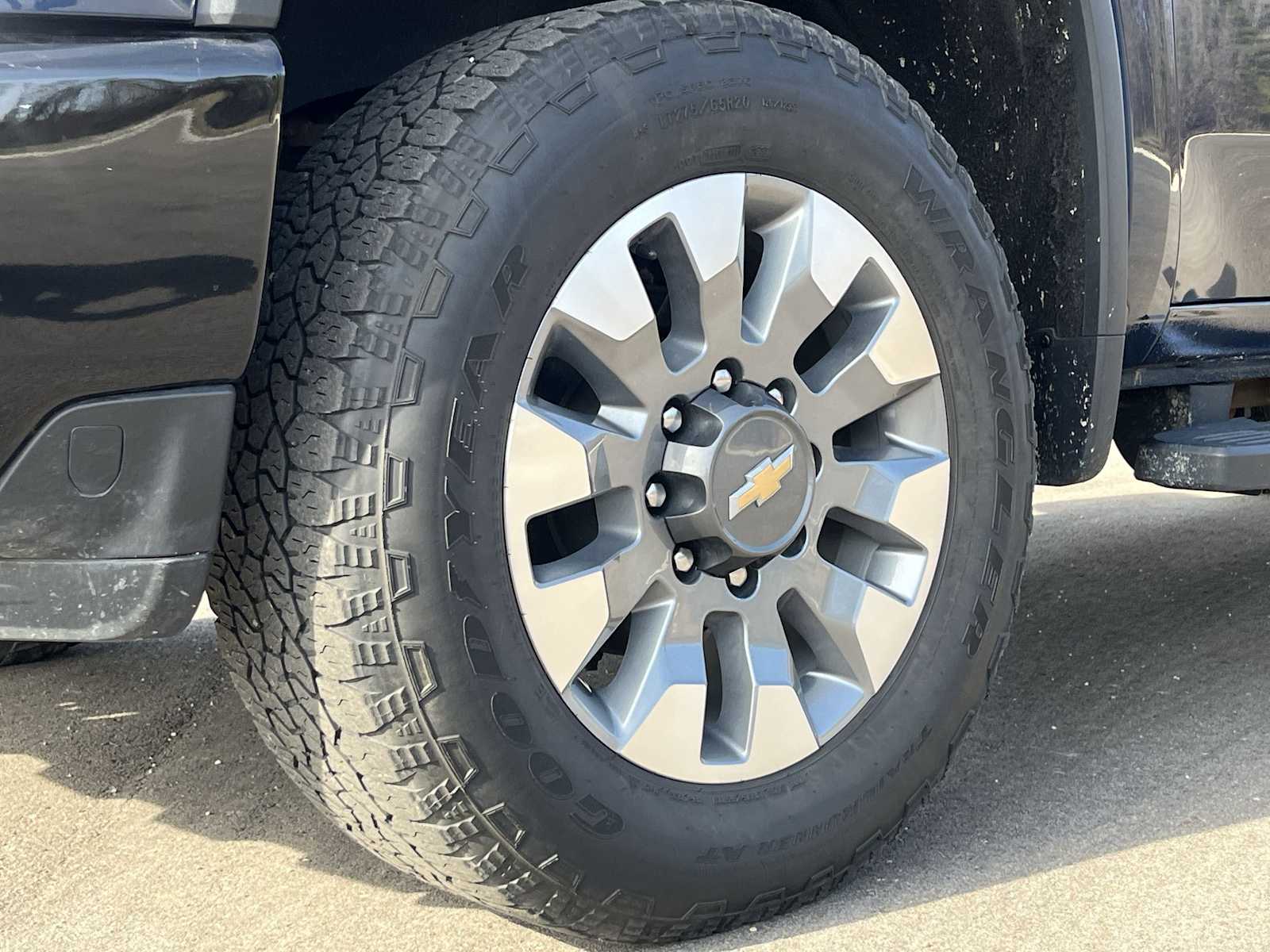 Thumbnail: 2022 Chevrolet Silverado 2500 - 13