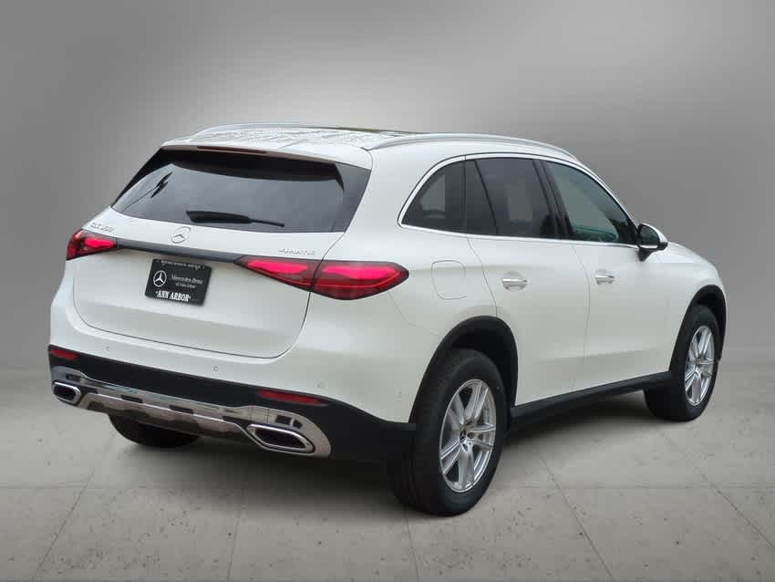 Thumbnail: 2025 Mercedes-Benz GLC - 8