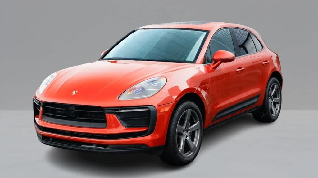 2024 Porsche Macan Base's photo