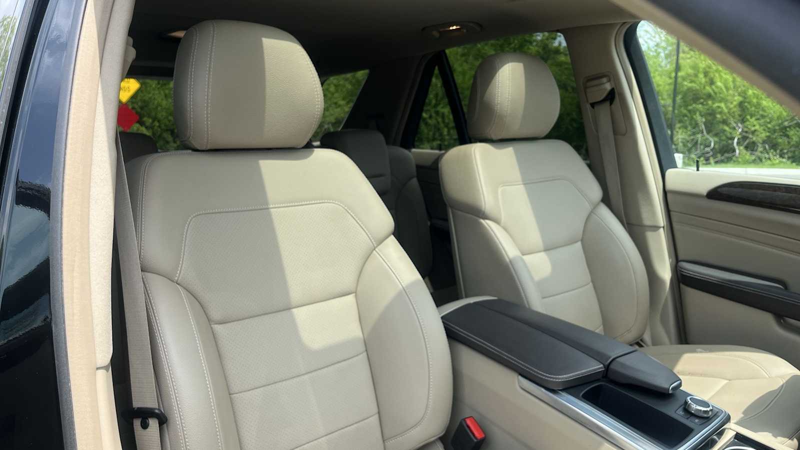 Thumbnail: 2013 Mercedes-Benz M-Class - 40