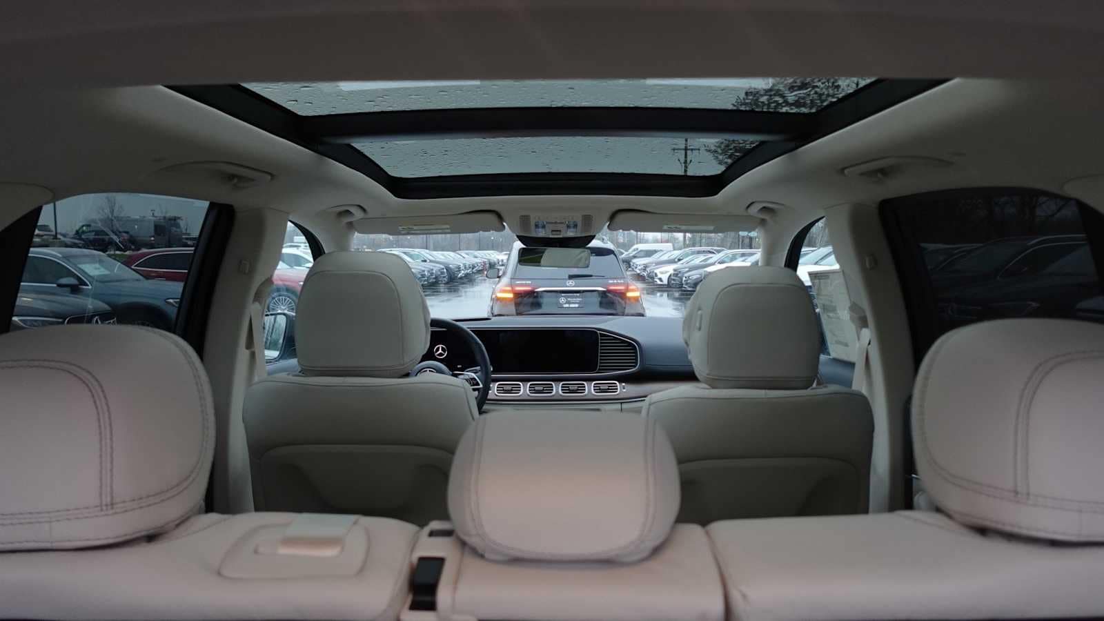 Thumbnail: 2026 Mercedes-Benz GLE - 12