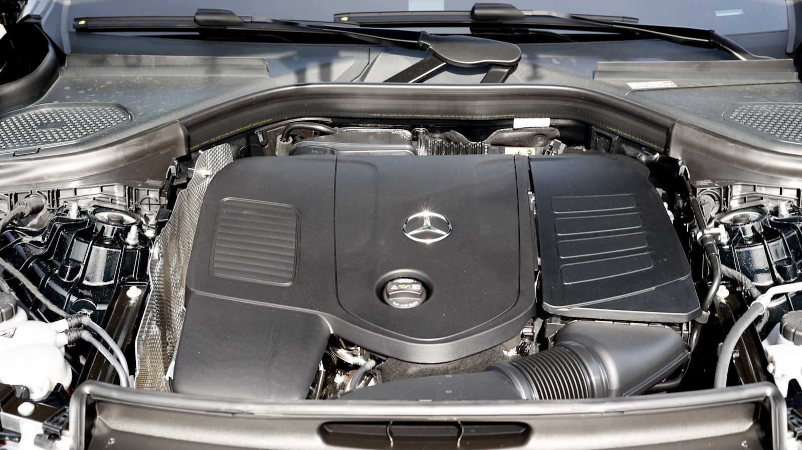 Thumbnail: 2026 Mercedes-Benz GLC - 13