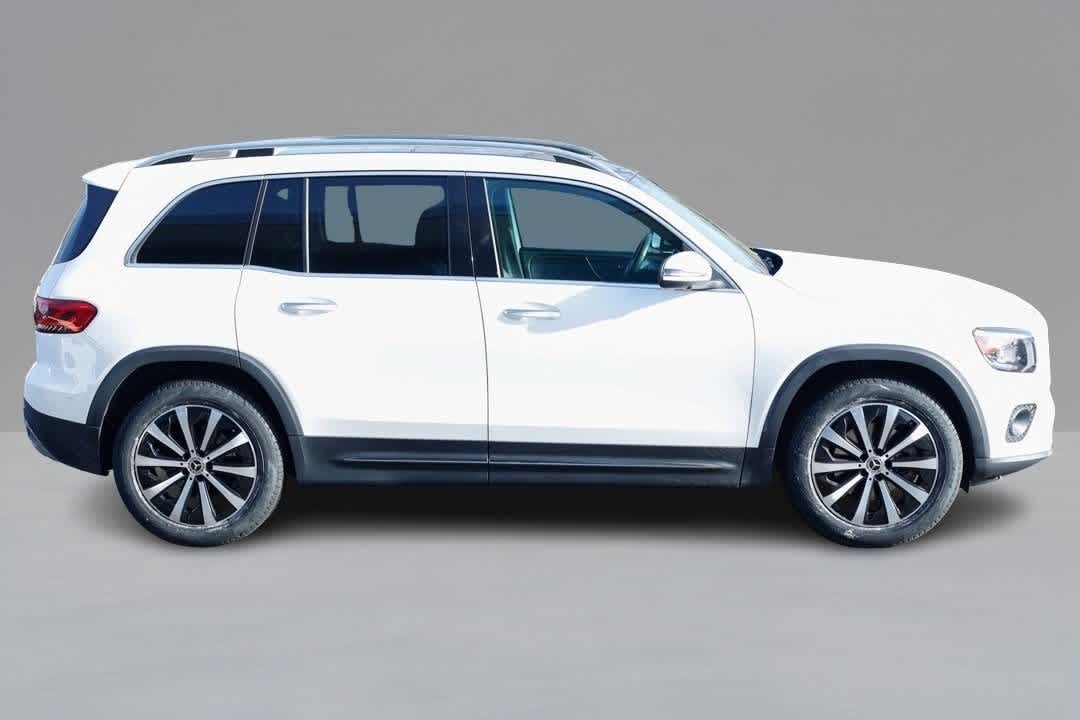 Thumbnail: 2022 Mercedes-Benz GLB - 4