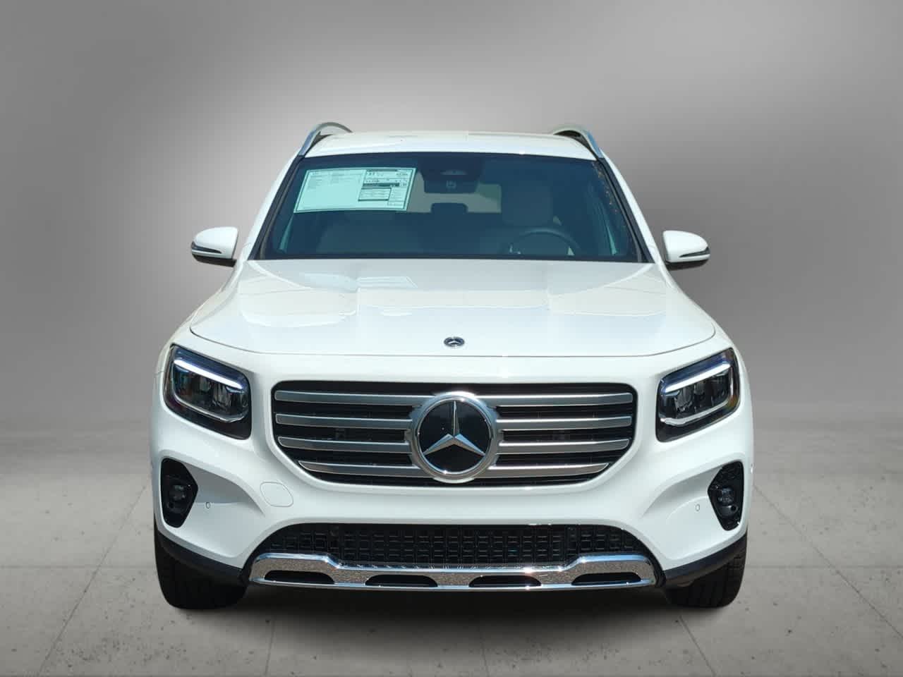 2025 Mercedes Benz GLB 250 4MATIC photo 3