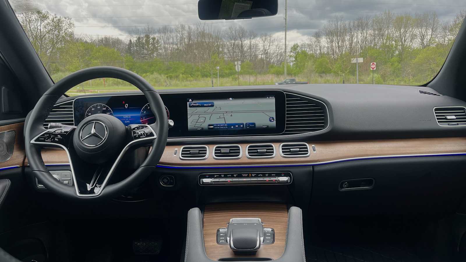 Thumbnail: 2026 Mercedes-Benz GLE - 24