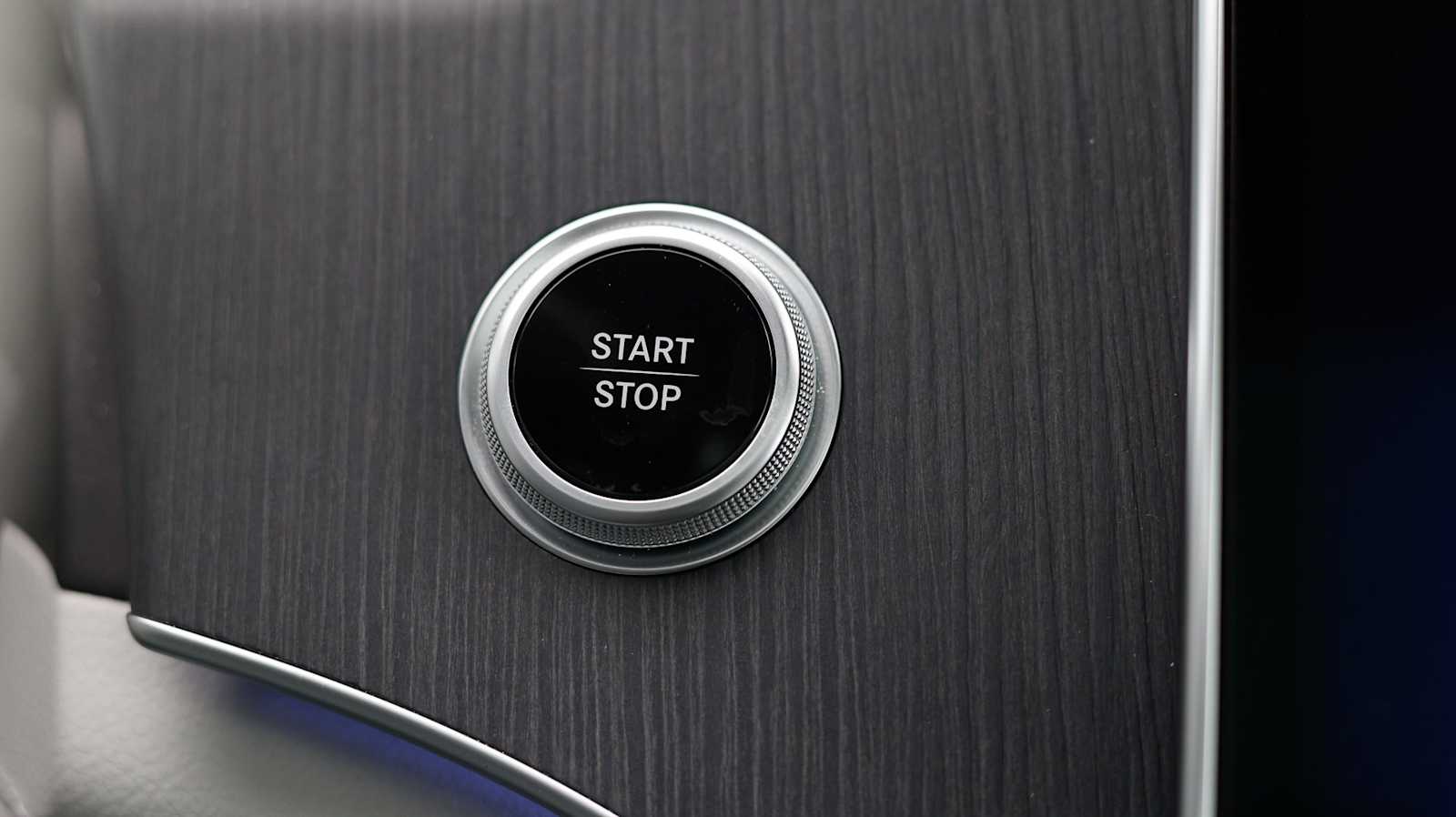 Thumbnail: 2023 Mercedes-Benz EQS - 17