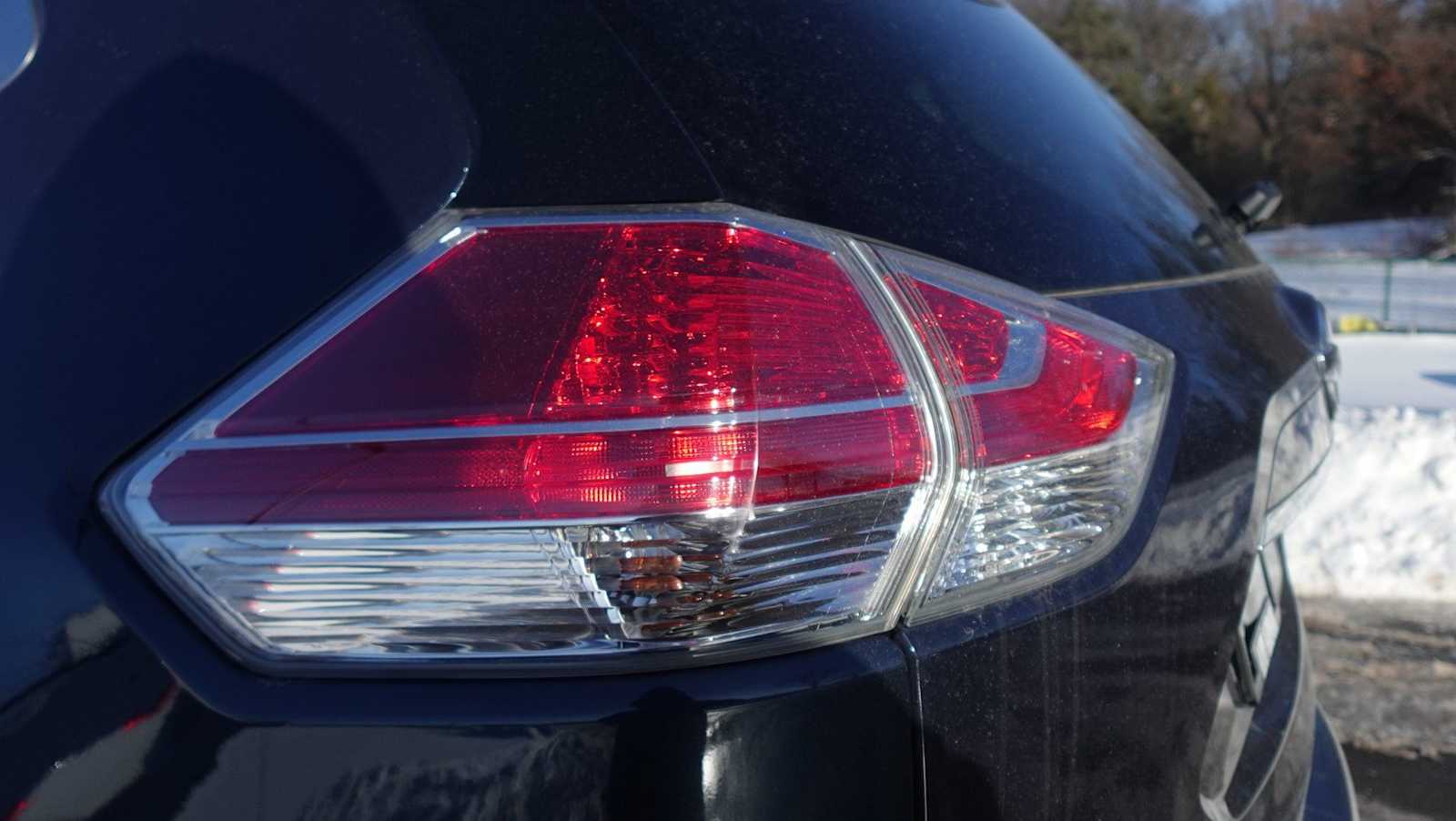 Thumbnail: 2016 Nissan Rogue - 27