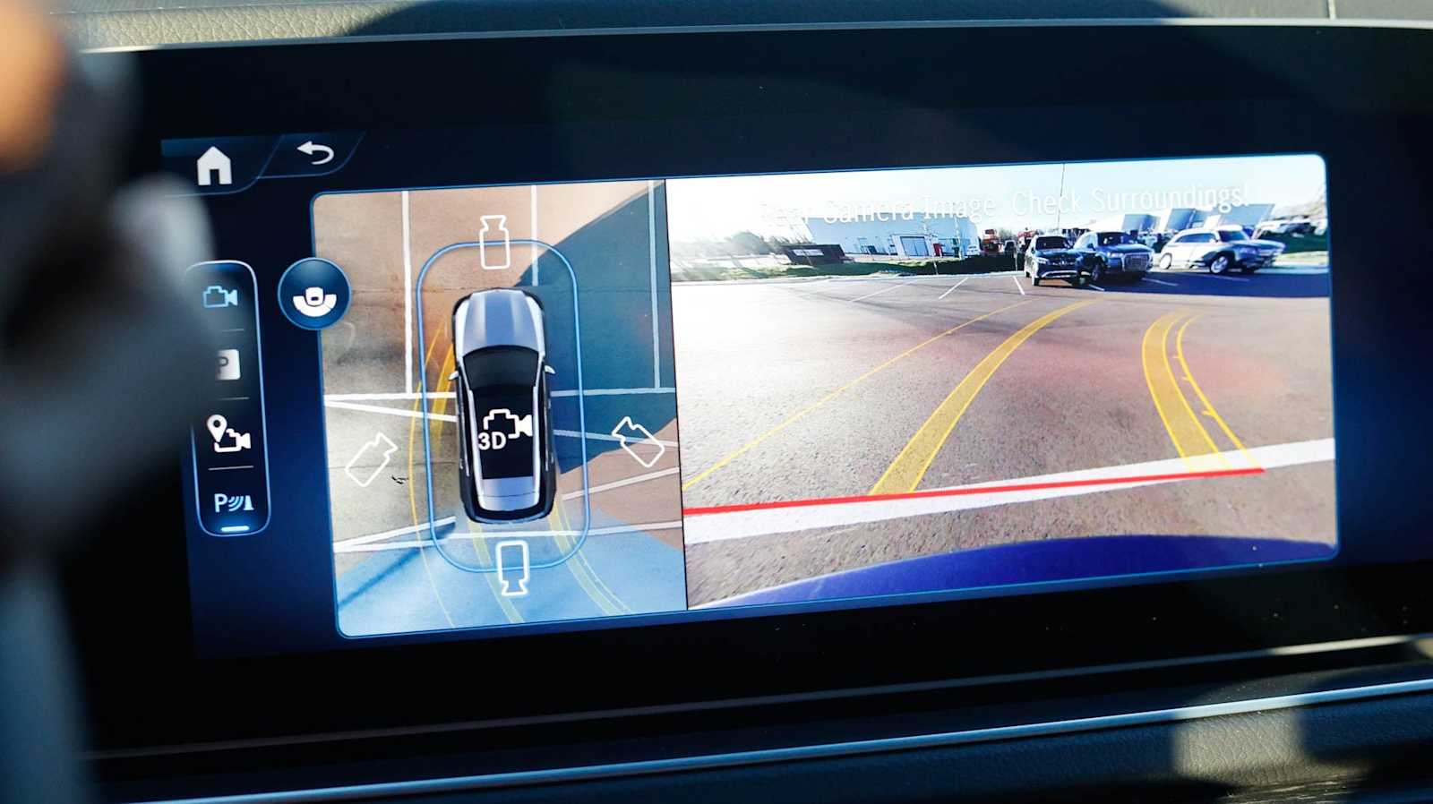 Thumbnail: 2026 Mercedes-Benz GLE - 26