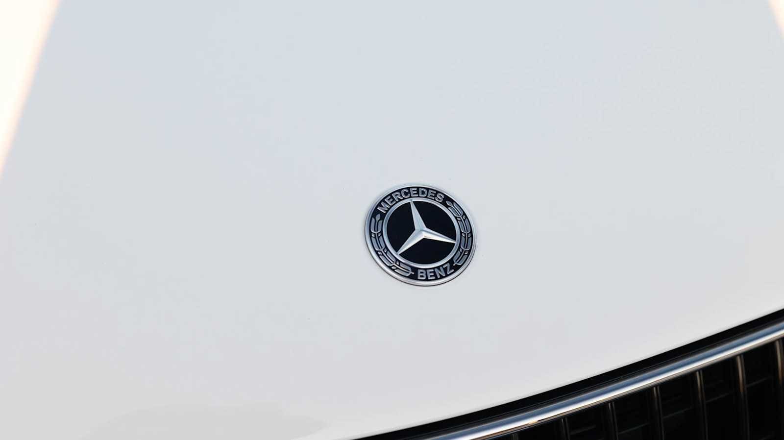 Thumbnail: 2026 Mercedes-Benz GLC - 26