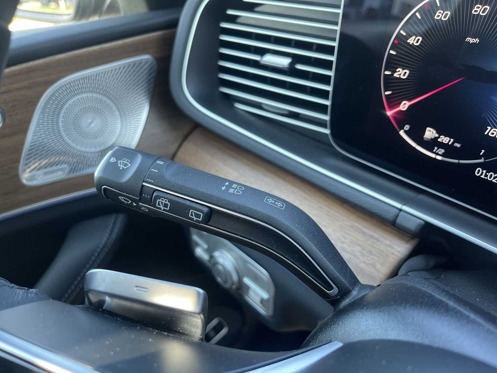 Thumbnail: 2026 Mercedes-Benz GLE - 41