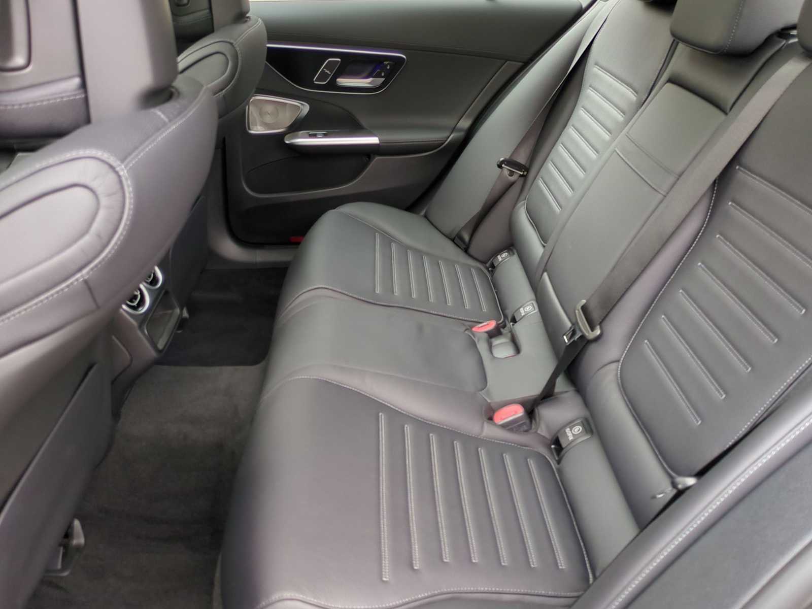 Thumbnail: 2024 Mercedes-Benz C-Class - 21