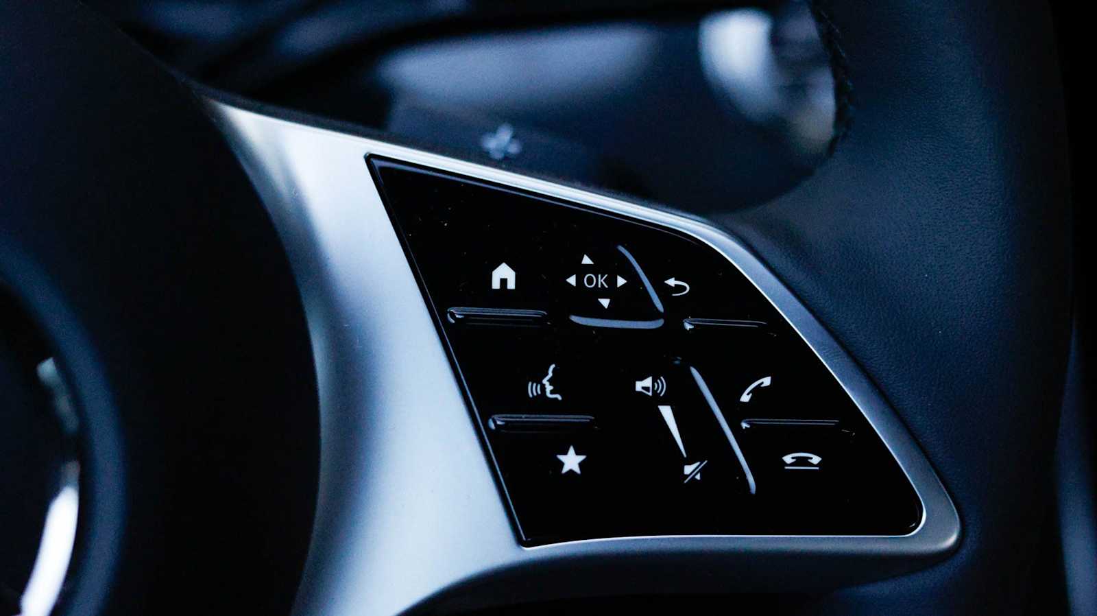 Thumbnail: 2026 Mercedes-Benz C-Class - 23