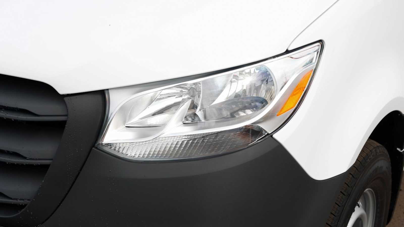 Thumbnail: 2026 Mercedes-Benz Sprinter - 14