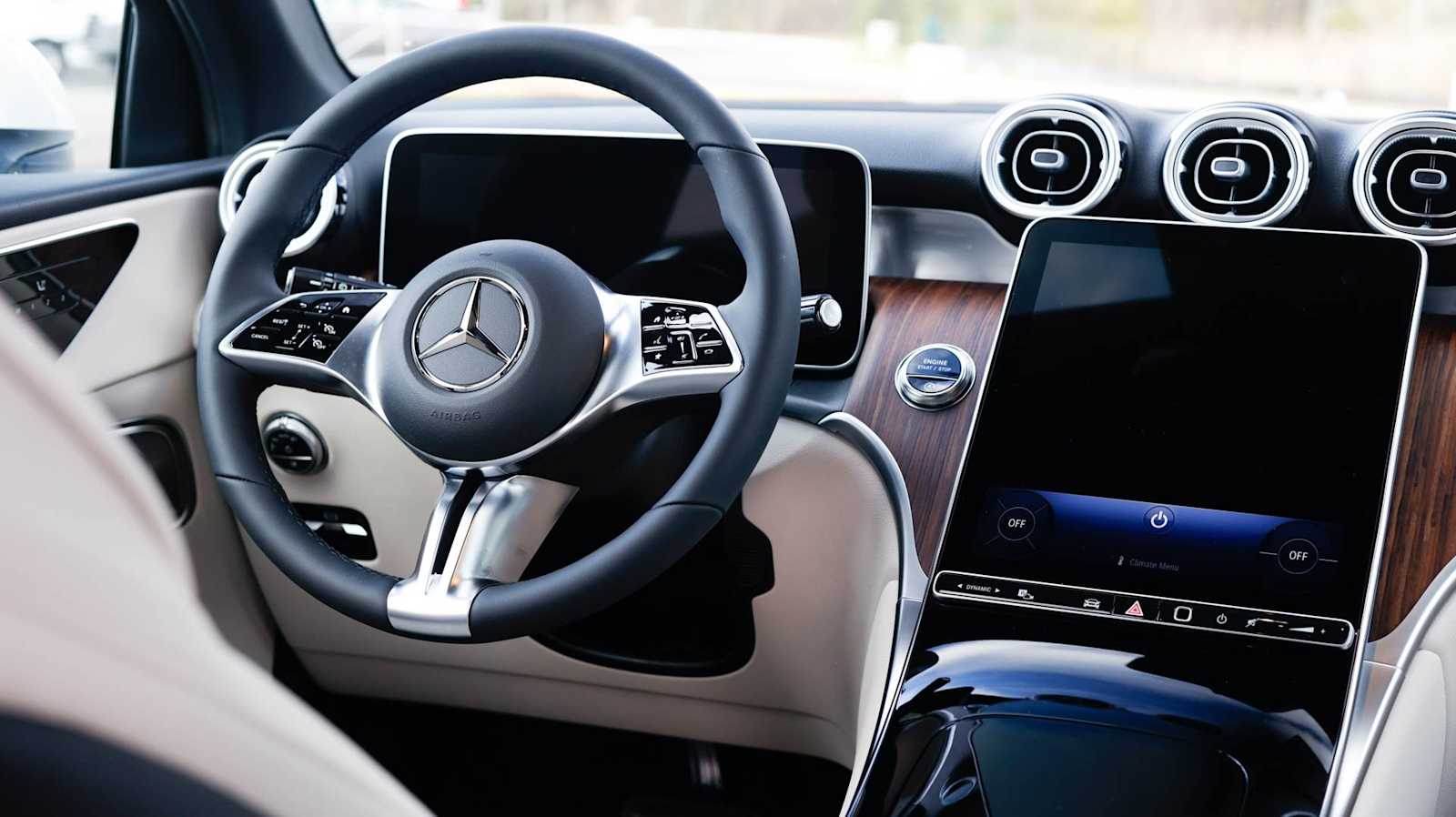 Thumbnail: 2026 Mercedes-Benz GLC - 14