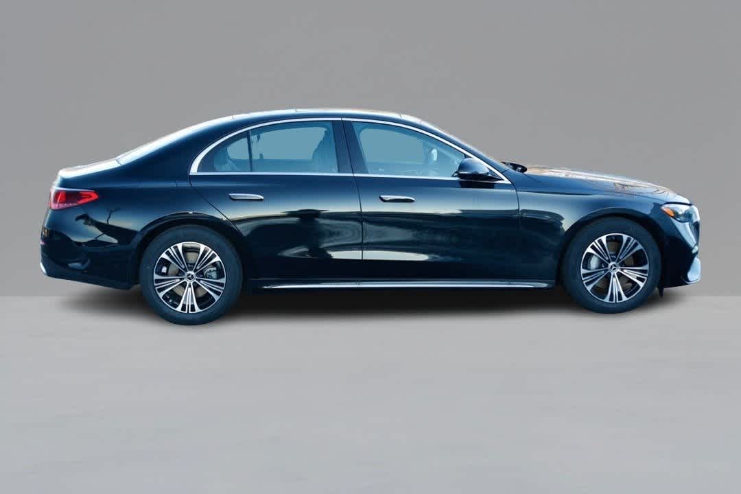 Thumbnail: 2026 Mercedes-Benz E-Class - 4