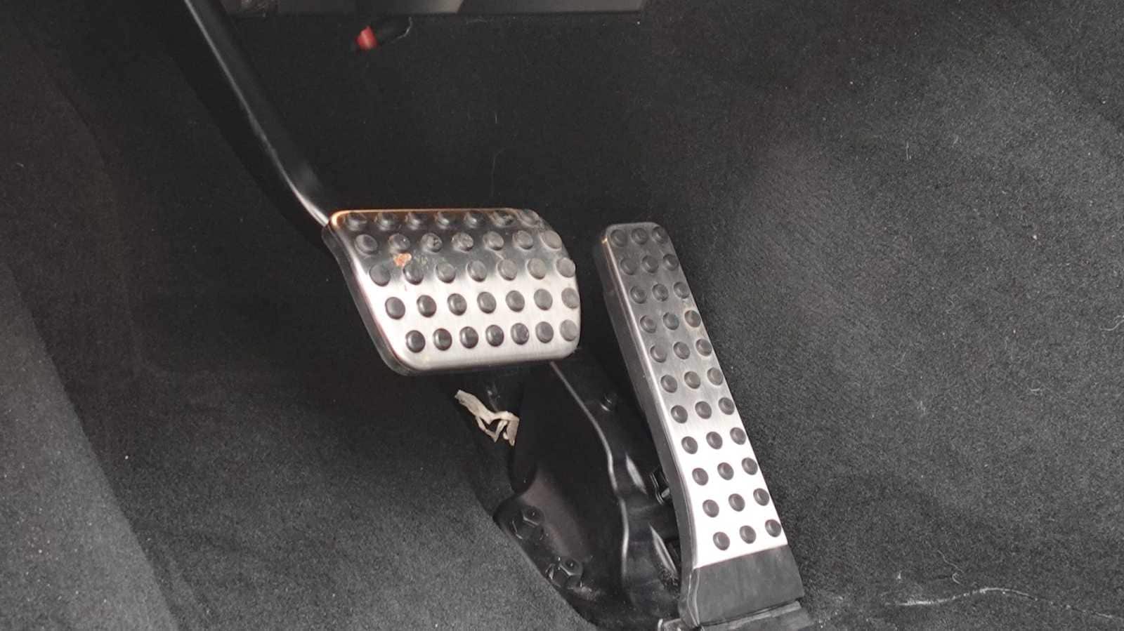 Thumbnail: 2025 Mercedes-Benz GL-Class - 30