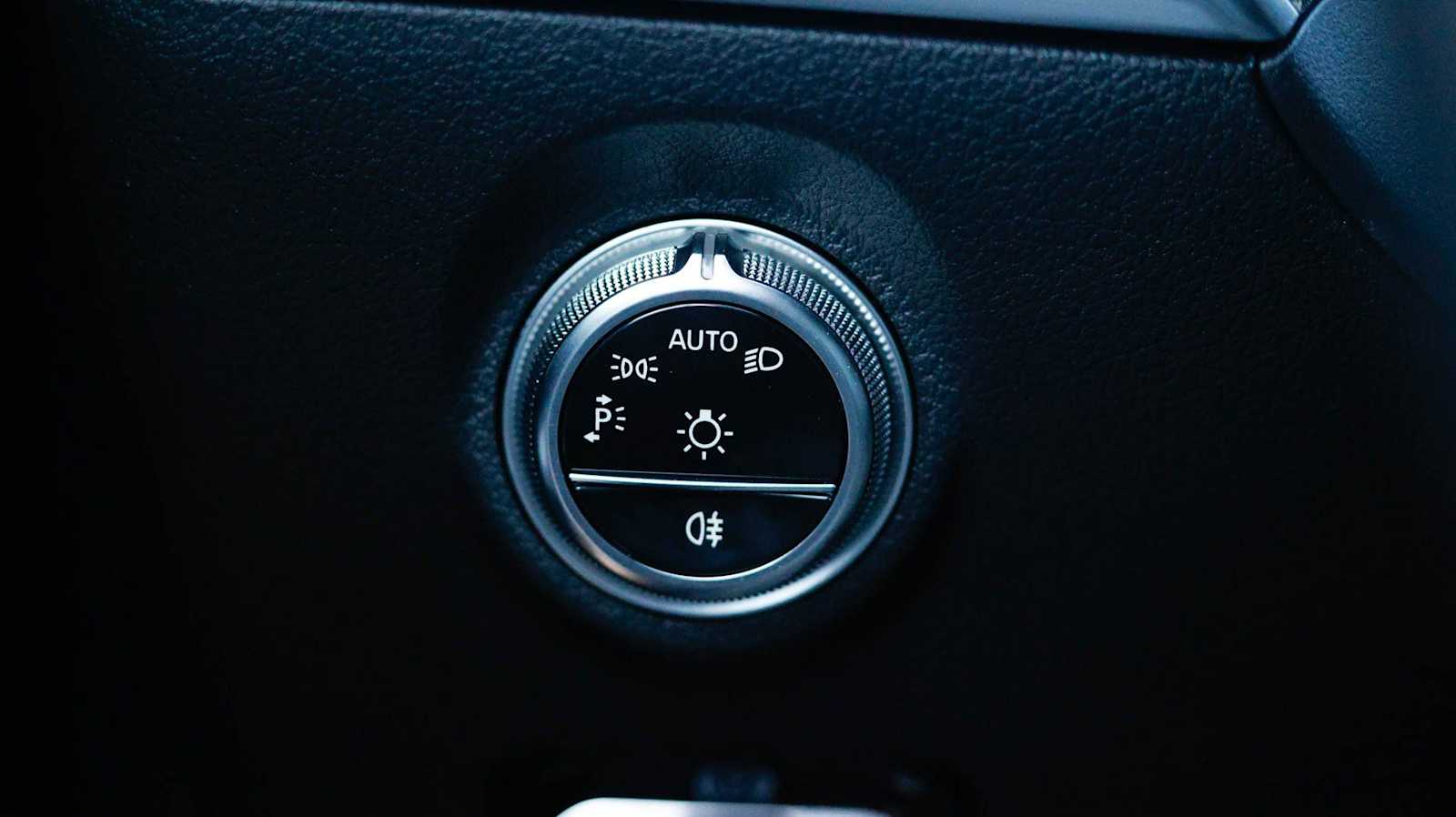 Thumbnail: 2026 Mercedes-Benz C-Class - 32