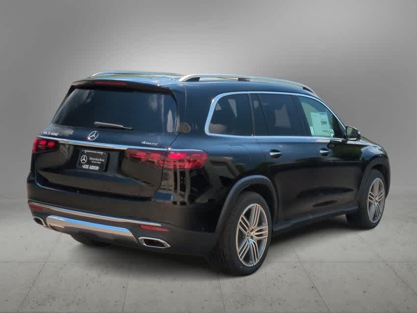2025 Mercedes-Benz GLS 450 4MATIC 8