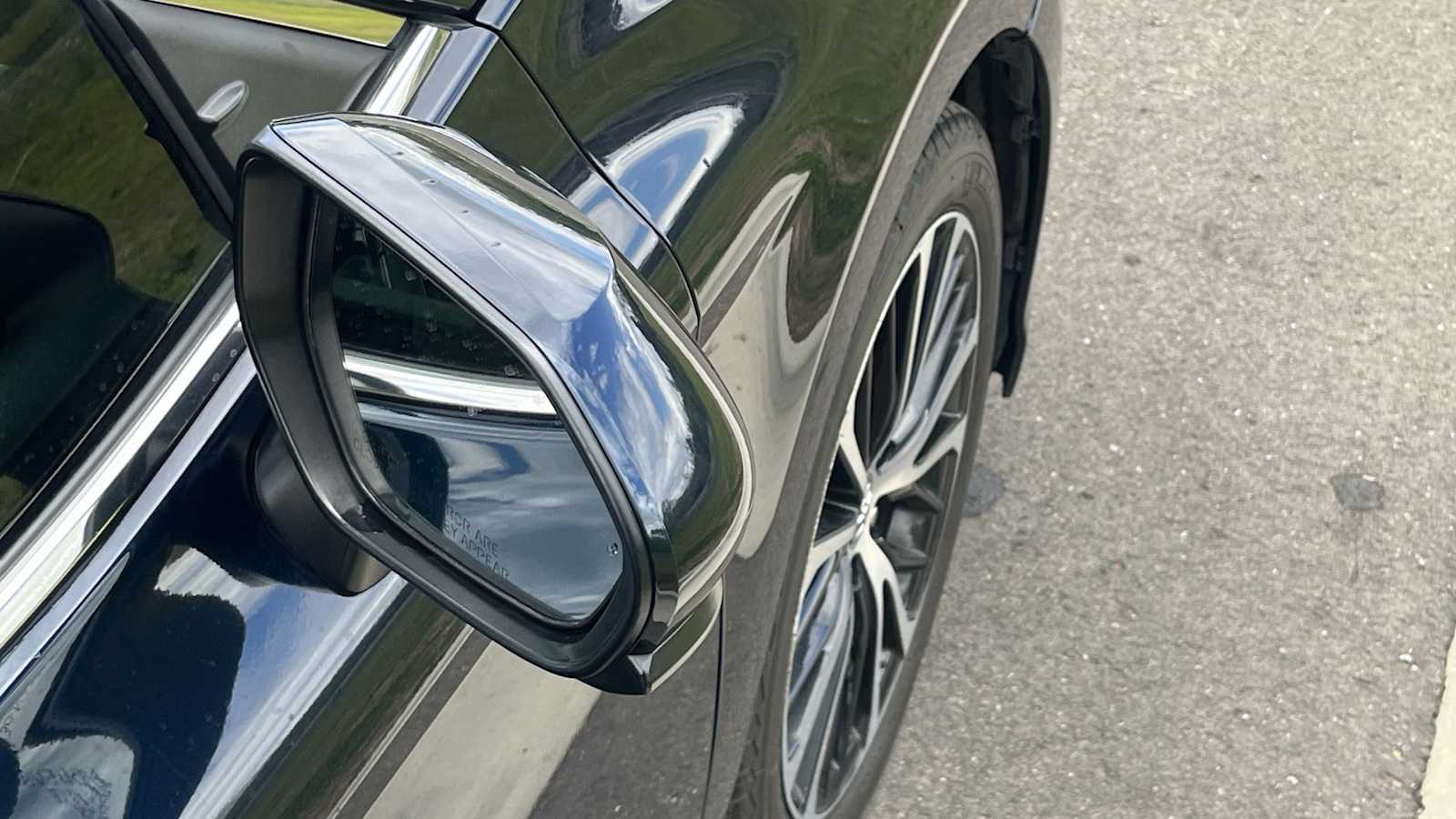Thumbnail: 2020 Toyota Camry - 21