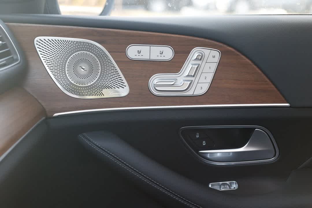 Thumbnail: 2026 Mercedes-Benz GLE - 33