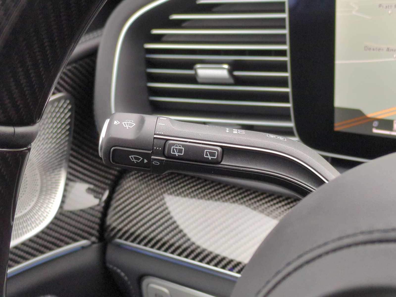 Thumbnail: 2025 Mercedes-Benz GL-Class - 28