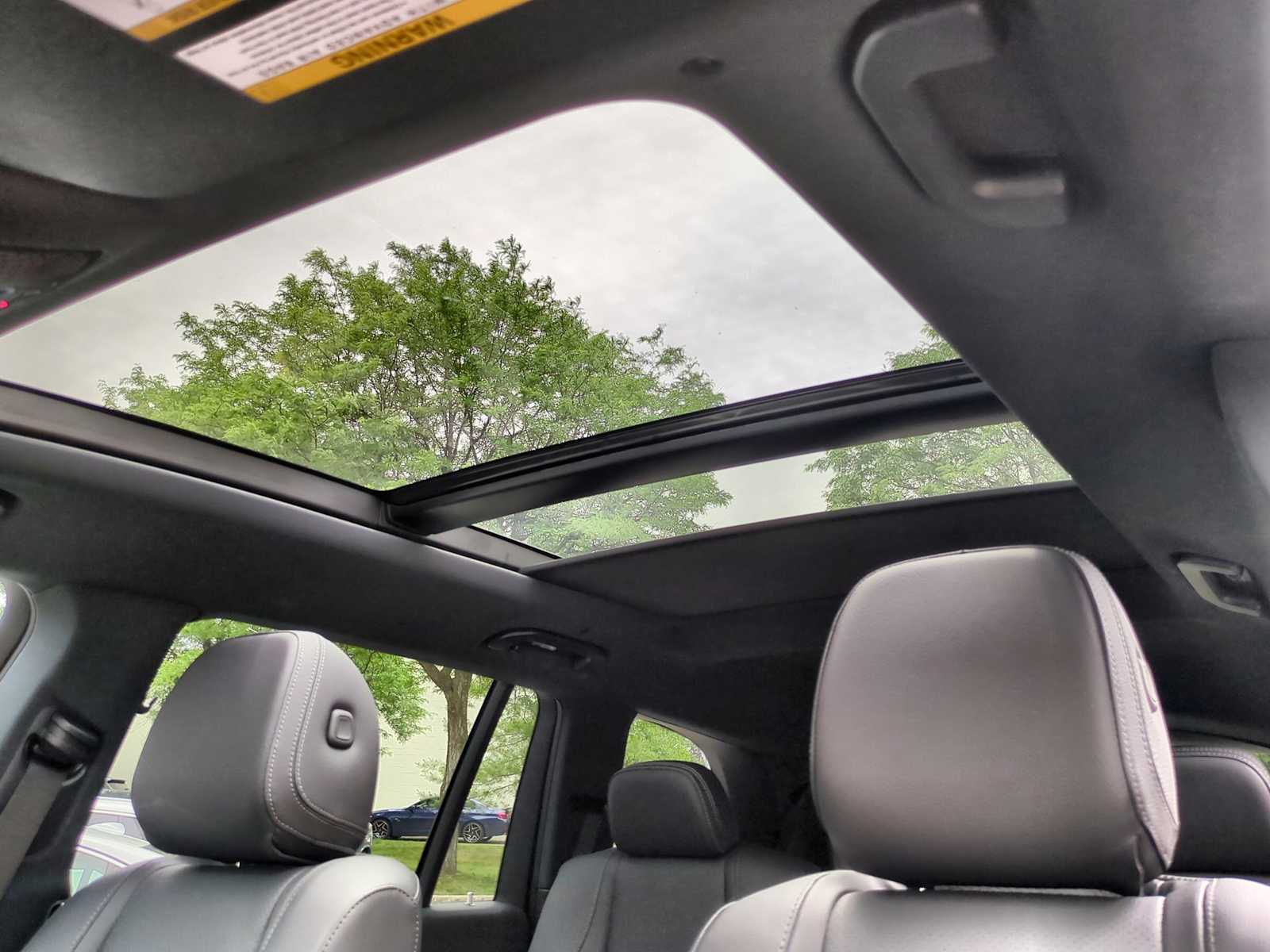 Thumbnail: 2025 Mercedes-Benz GLS - 20