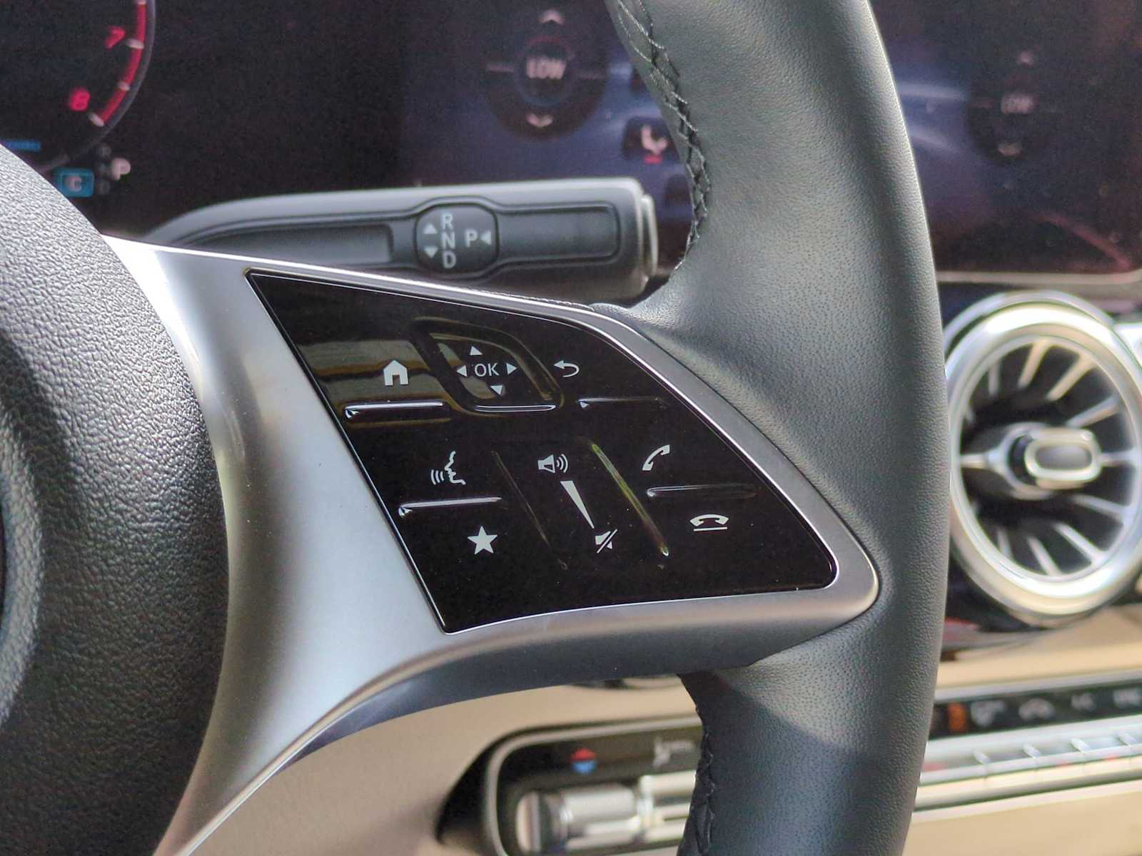 Thumbnail: 2025 Mercedes-Benz GLB - 25