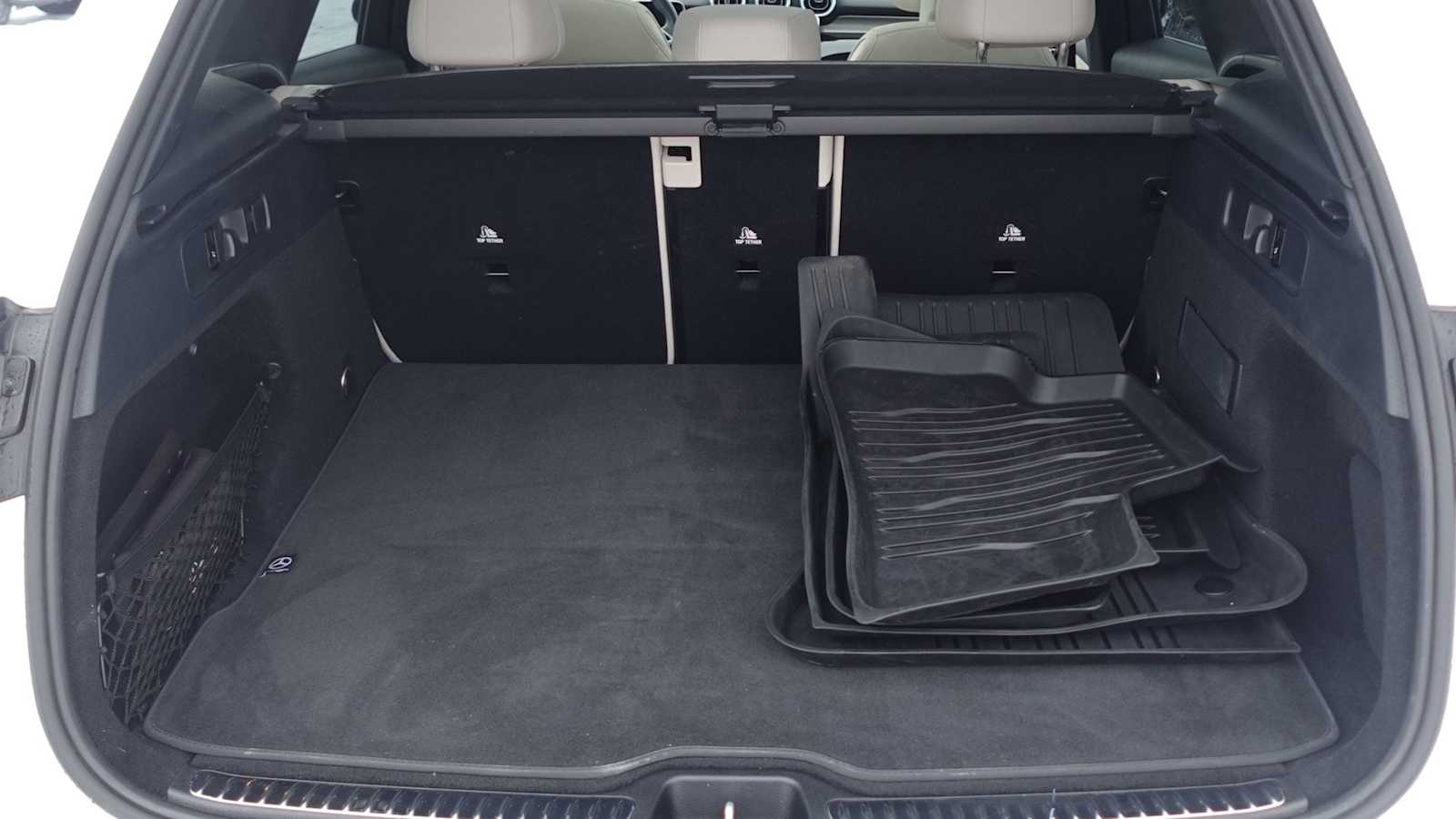 Thumbnail: 2026 Mercedes-Benz GLC - 21