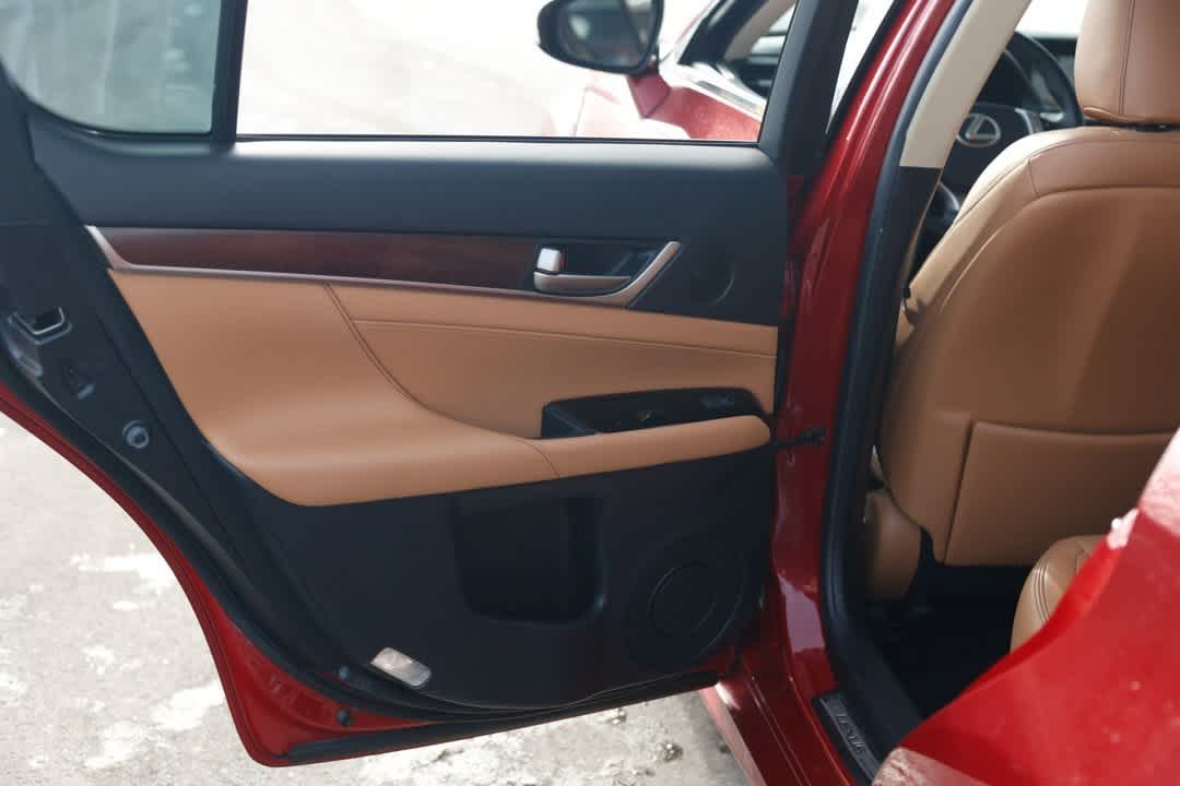 Thumbnail: 2015 Lexus GS - 18