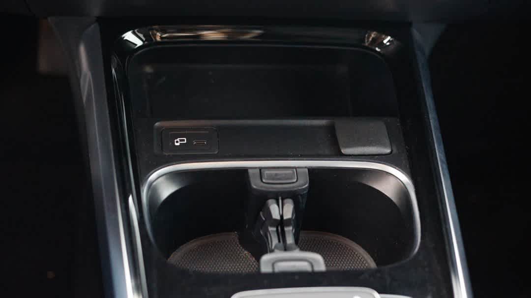 Thumbnail: 2022 Mercedes-Benz GLB - 34