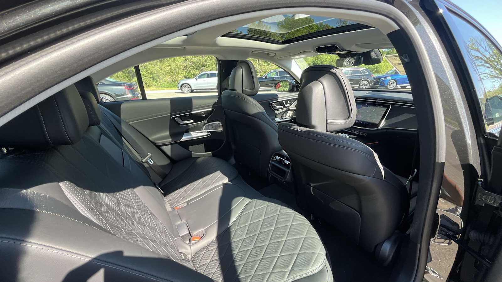 Thumbnail: 2026 Mercedes-Benz E-Class - 12