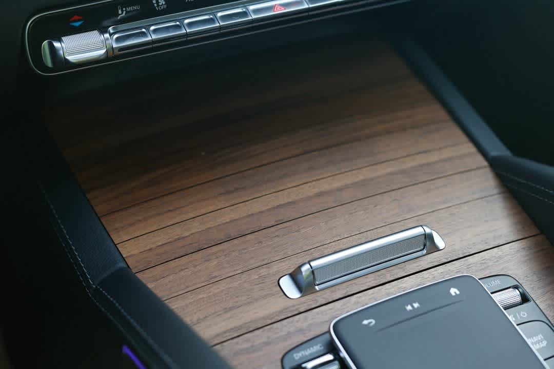 Thumbnail: 2026 Mercedes-Benz GLE - 30