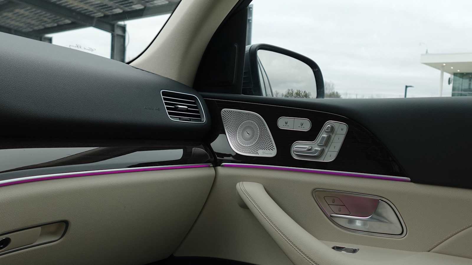 Thumbnail: 2026 Mercedes-Benz GLE - 49