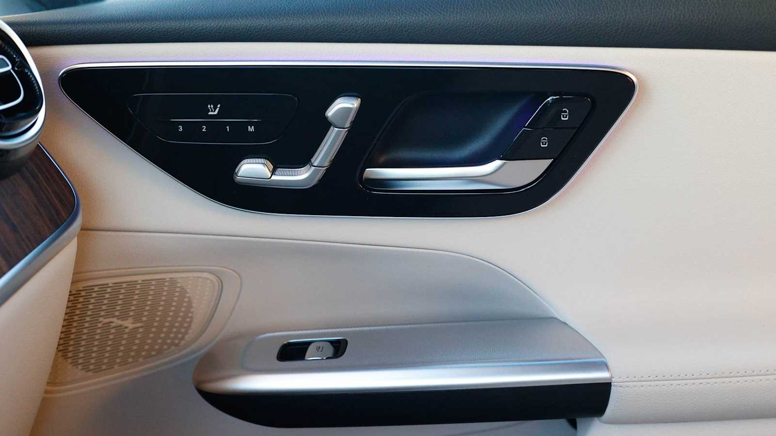 Thumbnail: 2026 Mercedes-Benz GLC - 13