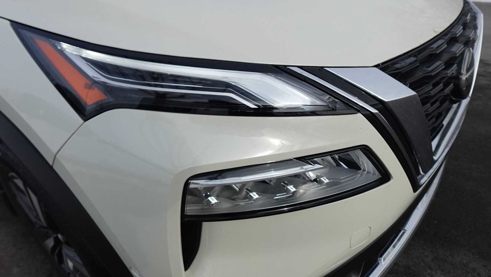 Thumbnail: 2021 Nissan Rogue - 18