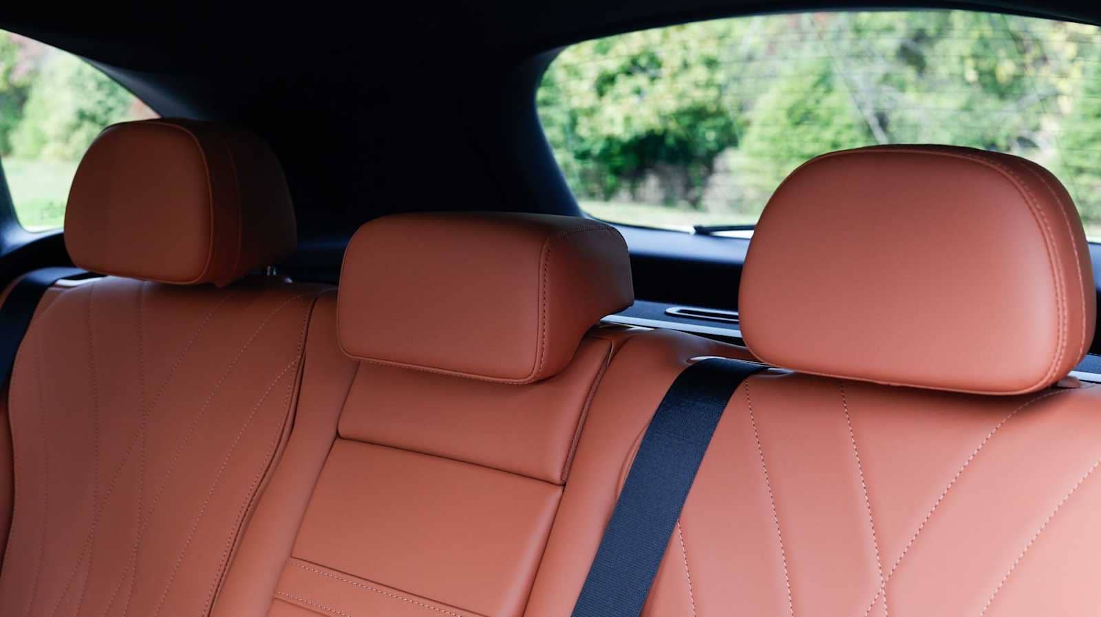 Thumbnail: 2026 Mercedes-Benz GLC - 20