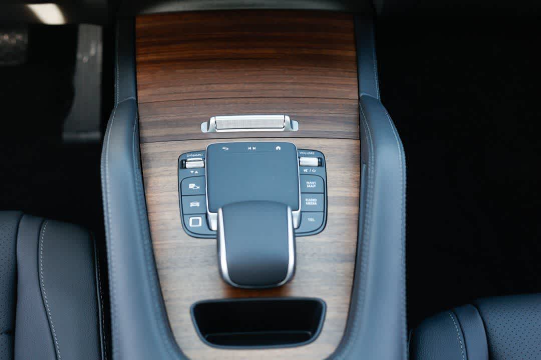 Thumbnail: 2026 Mercedes-Benz GLE - 25