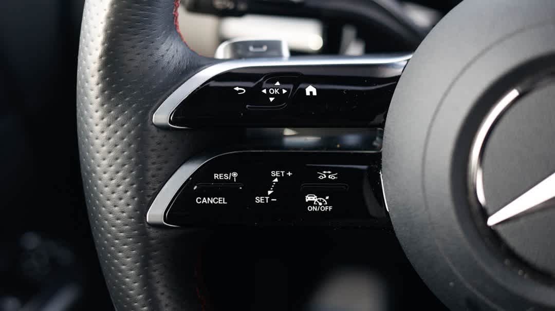 Thumbnail: 2025 Mercedes-Benz GLA - 28