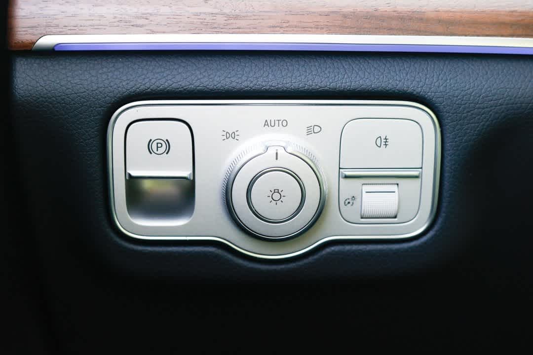 Thumbnail: 2026 Mercedes-Benz GLE - 27