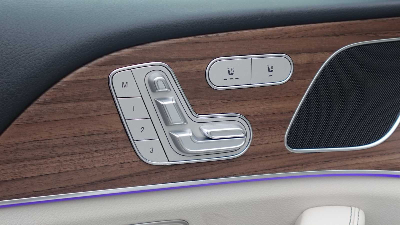 Thumbnail: 2026 Mercedes-Benz GLE - 24