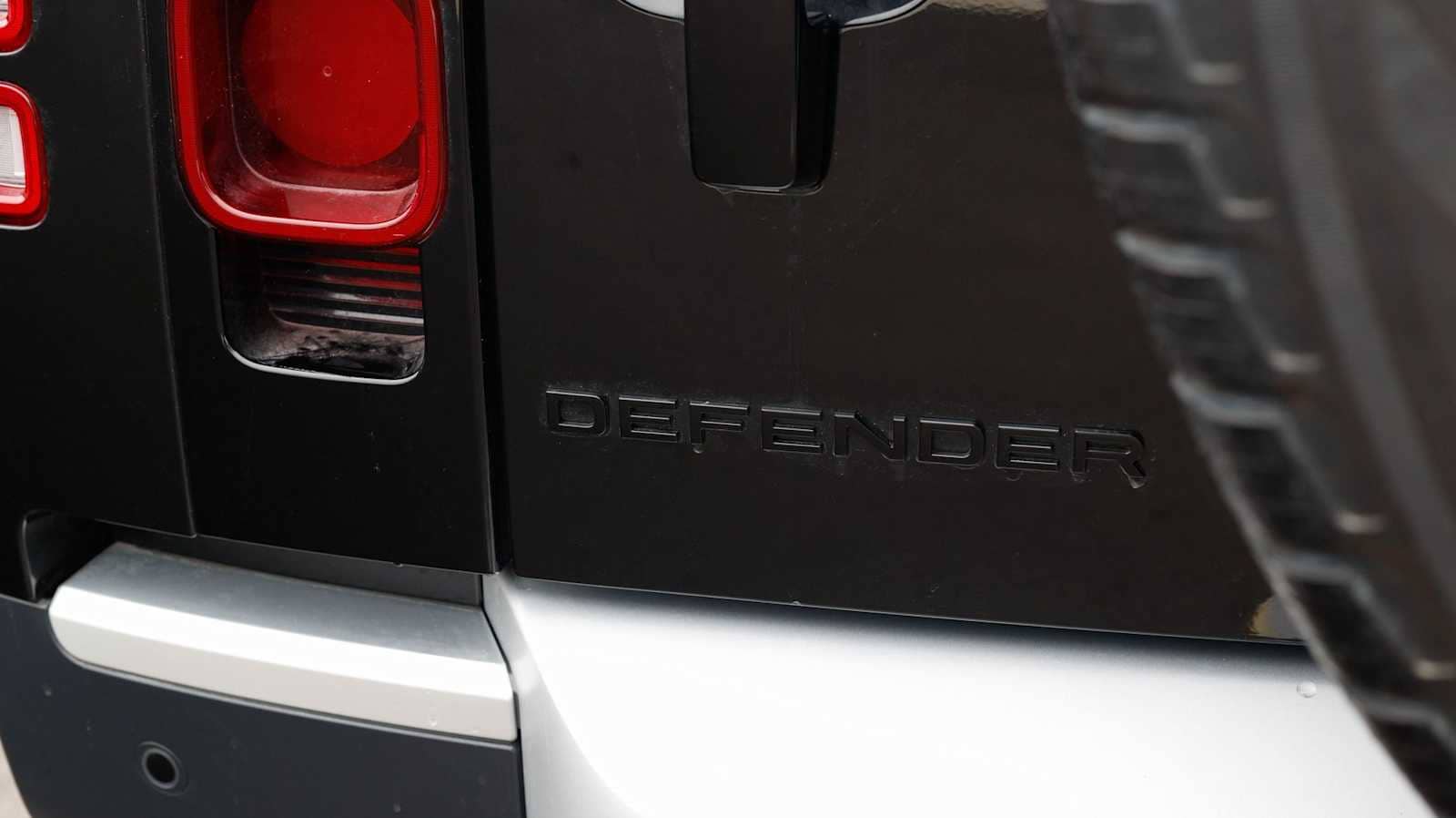 Thumbnail: 2024 Land Rover Defender - 48