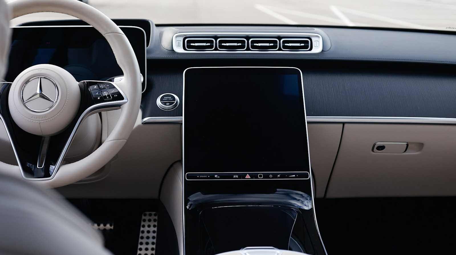 Thumbnail: 2023 Mercedes-Benz S-Class - 27