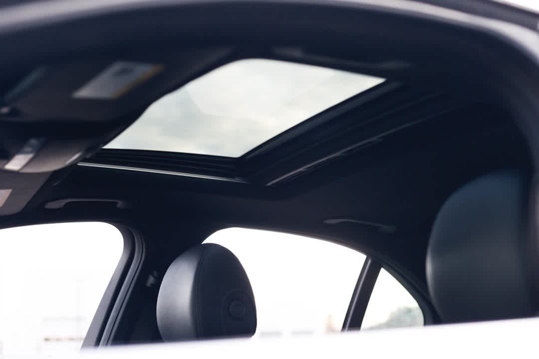 Thumbnail: 2019 Mercedes-Benz C-Class - 22