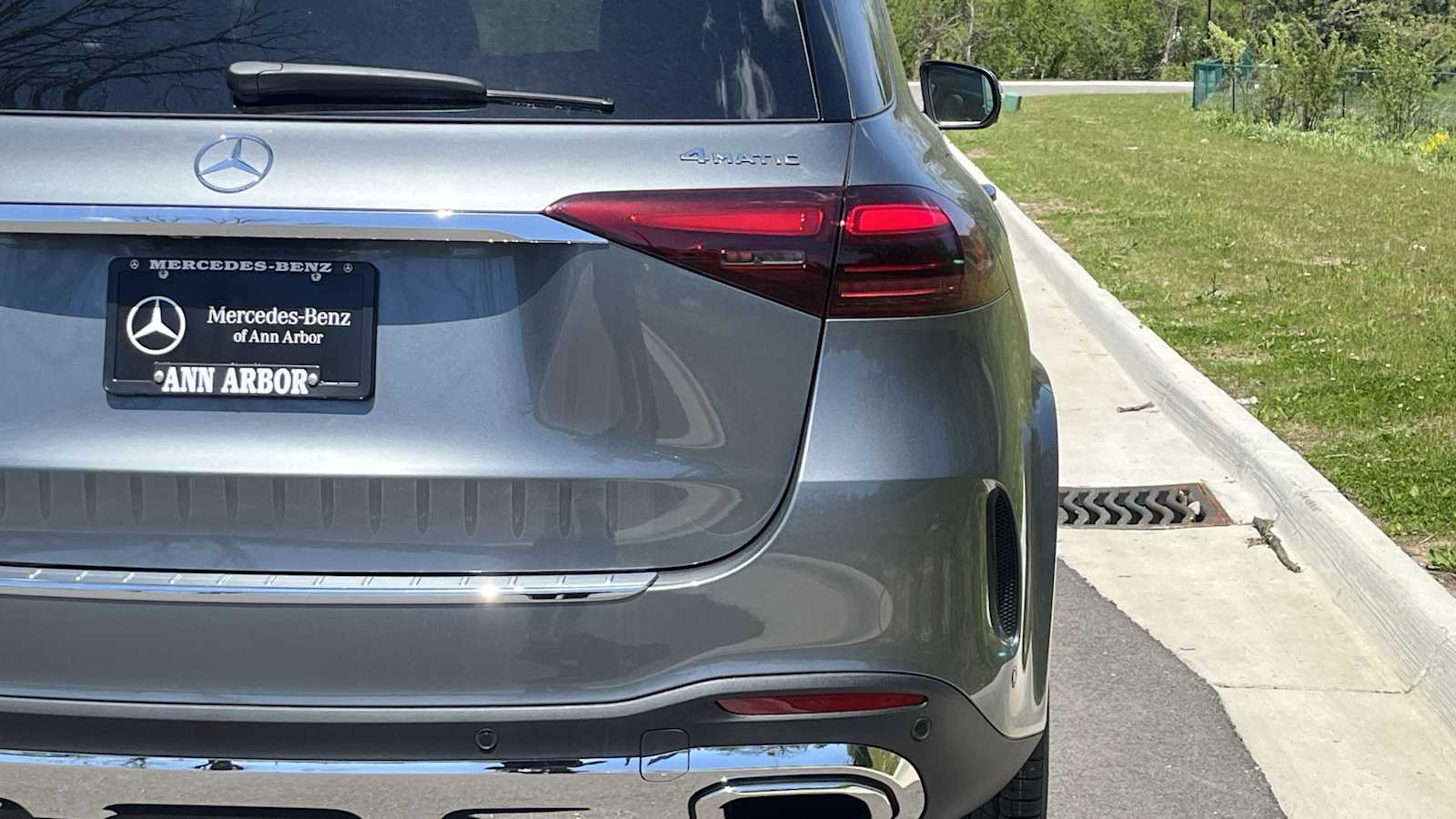 Thumbnail: 2026 Mercedes-Benz GLE - 20