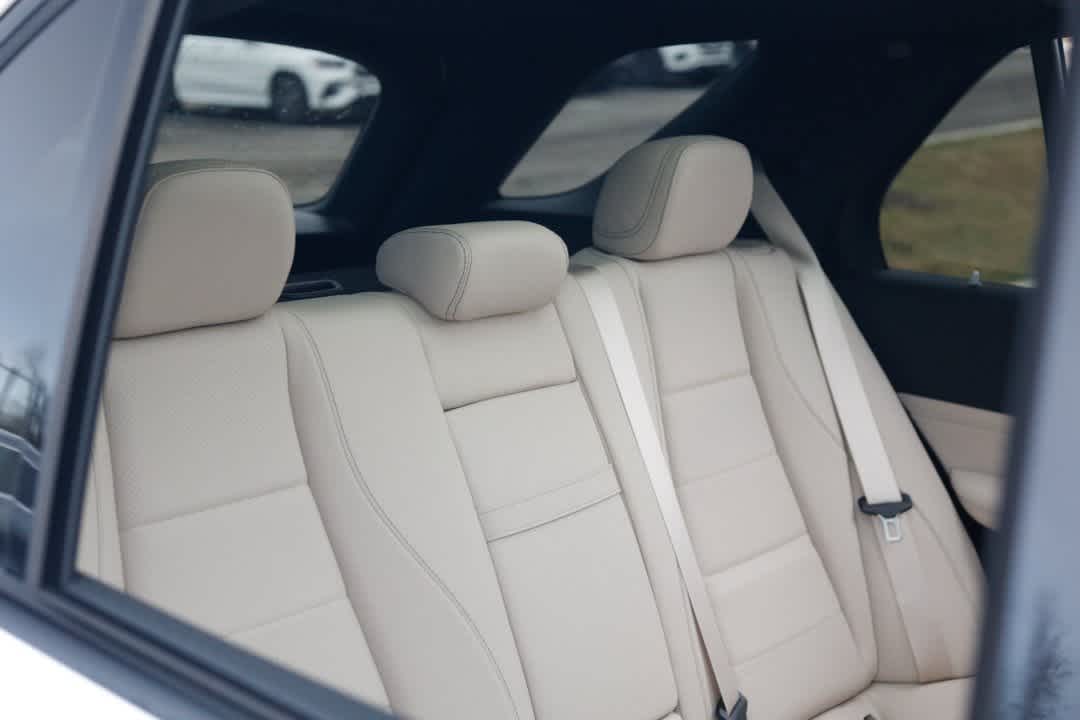 Thumbnail: 2026 Mercedes-Benz GLE - 14