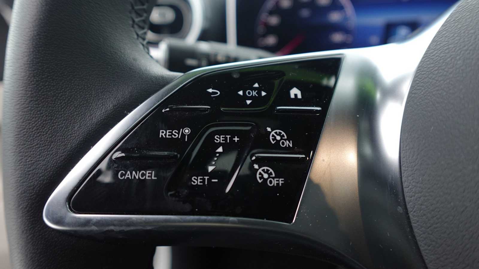 Thumbnail: 2026 Mercedes-Benz GLC - 34