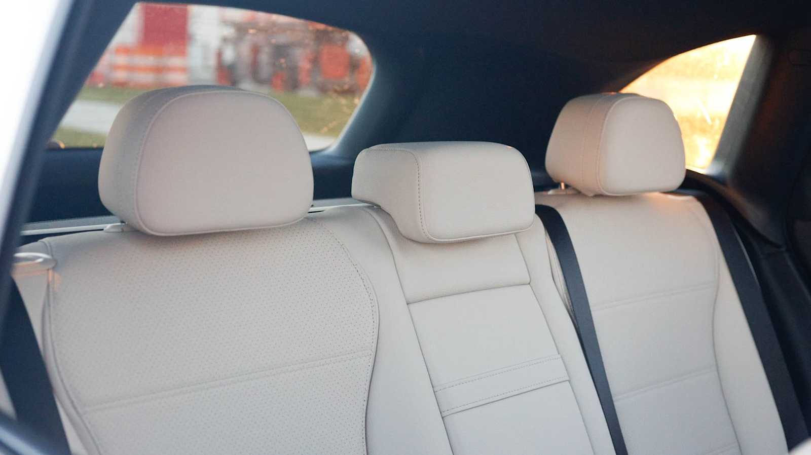 Thumbnail: 2026 Mercedes-Benz GLC - 39