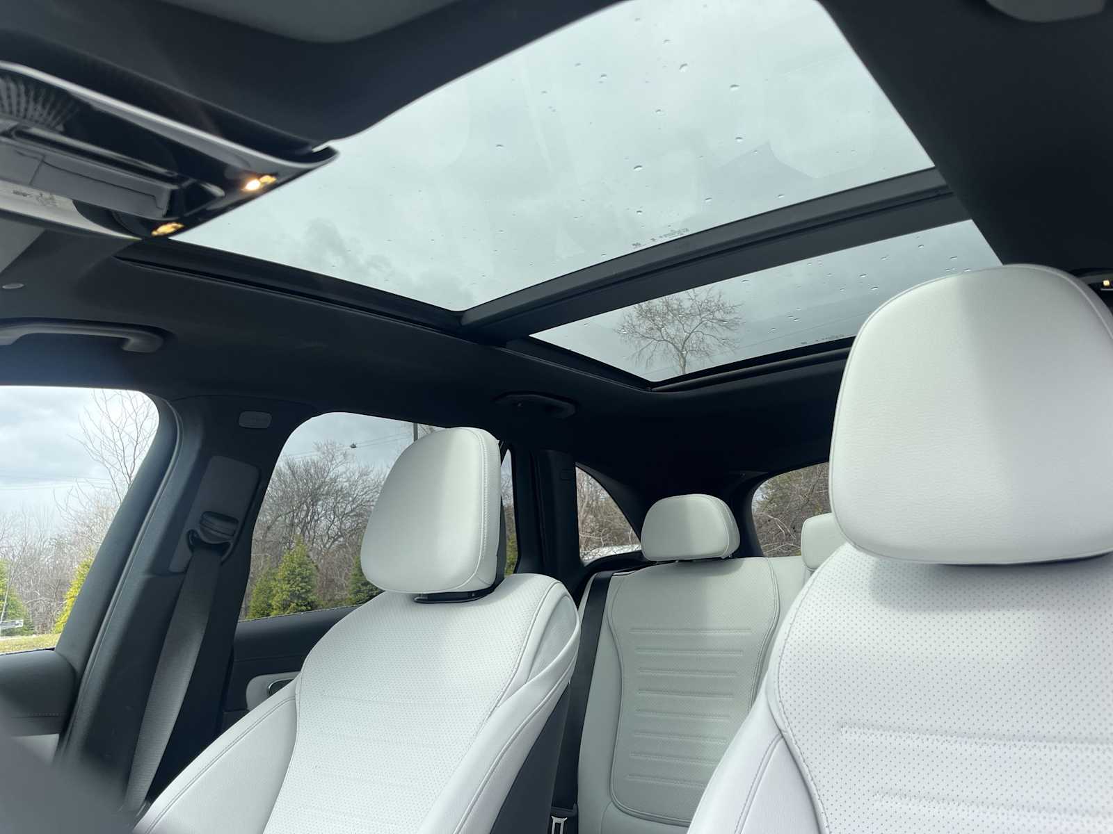 Thumbnail: 2026 Mercedes-Benz GLC - 25