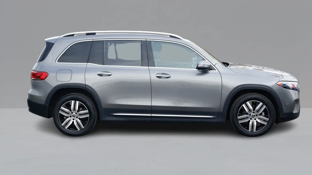 Thumbnail: 2023 Mercedes-Benz EQB - 4